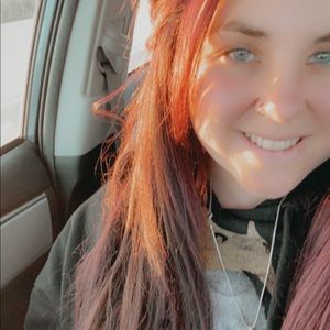 Meet your Posher, Leah